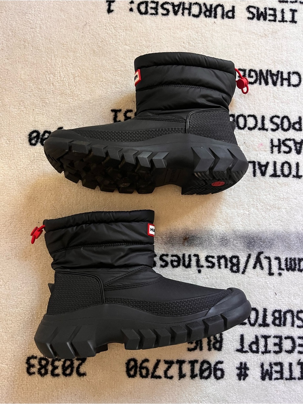 Women's Hunter Intrepid Short Snow Boot Black. US7/EU38